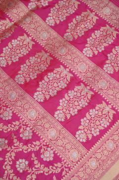 Rani Katan Alfi Opada Banarasi Saree