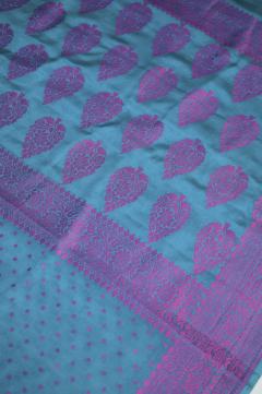 Sapphire Crepe Traditional Border Booti Banarasi Saree