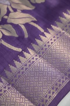 Chynia Silk Bold Boota Banarasi Saree