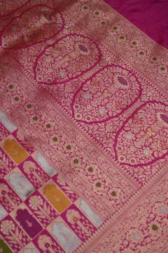 Rani Katan Alfi Opada Banarasi Saree